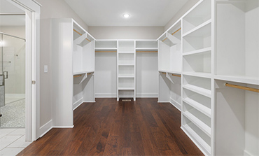 Walk In Closet